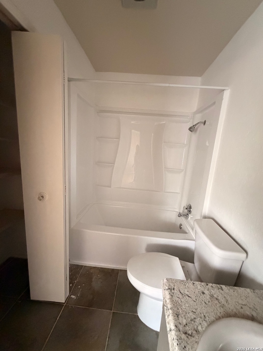 property viewer photo 12