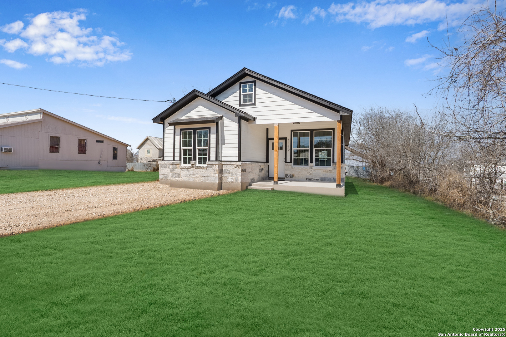 property viewer photo 2
