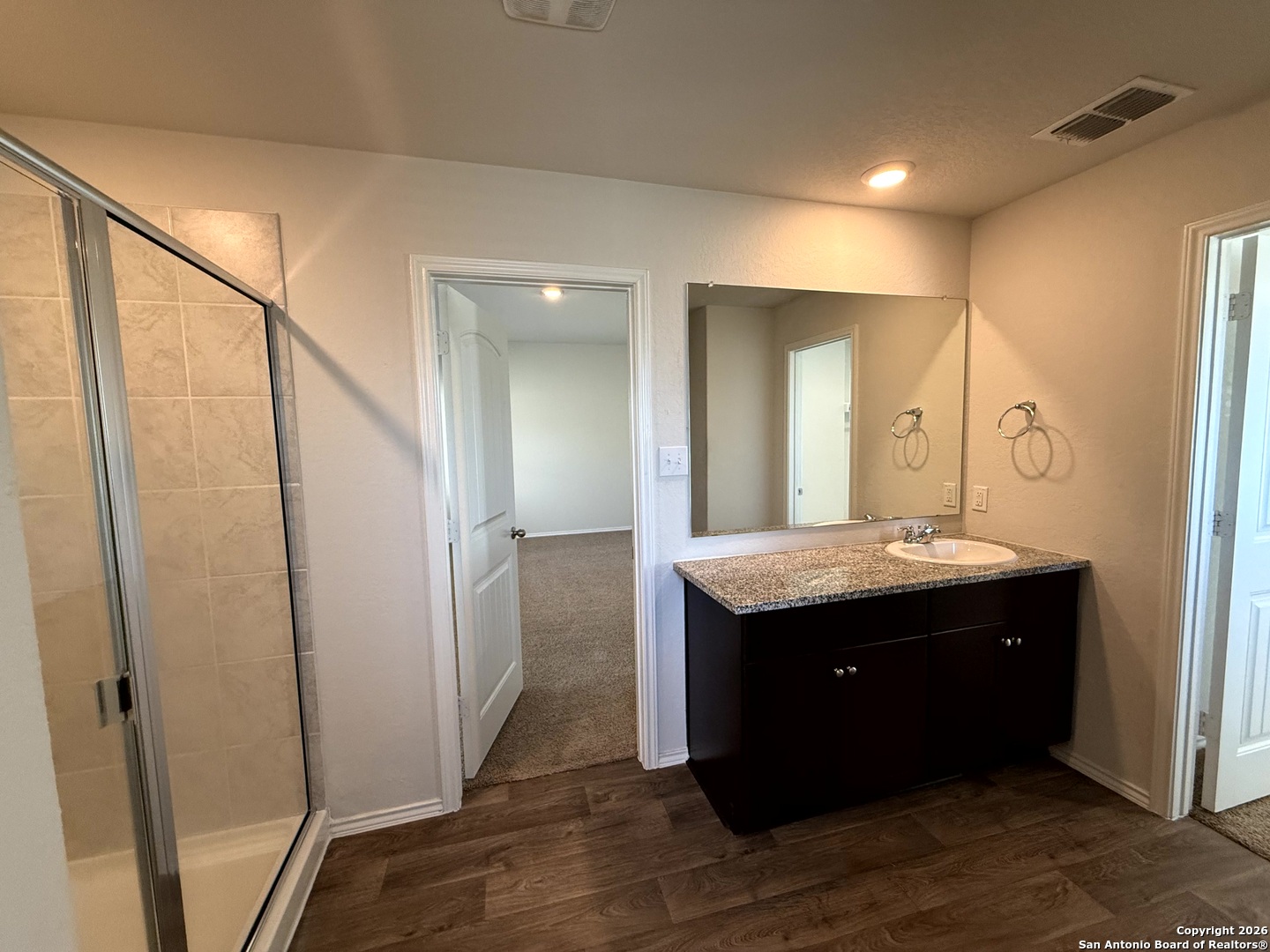property viewer photo 12