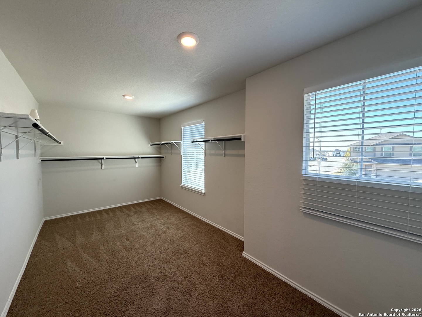 property viewer photo 13