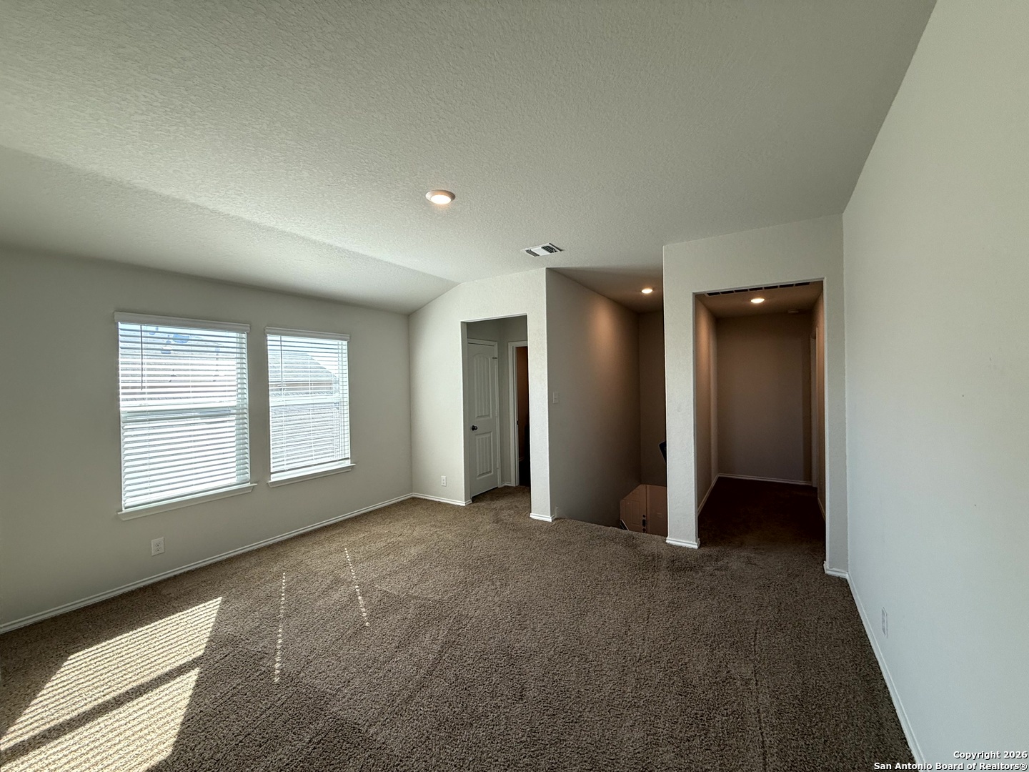 property viewer photo 14