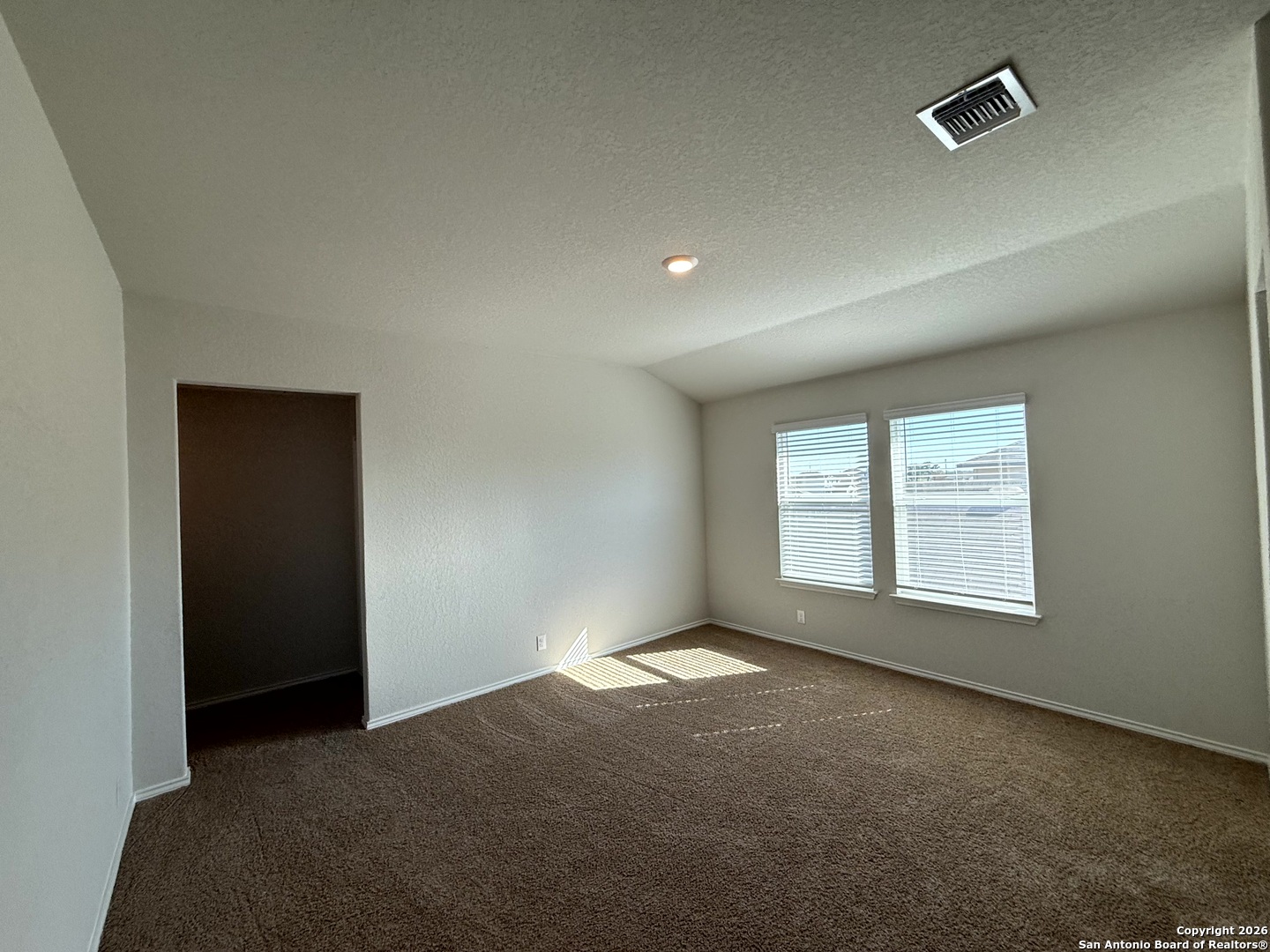property viewer photo 16