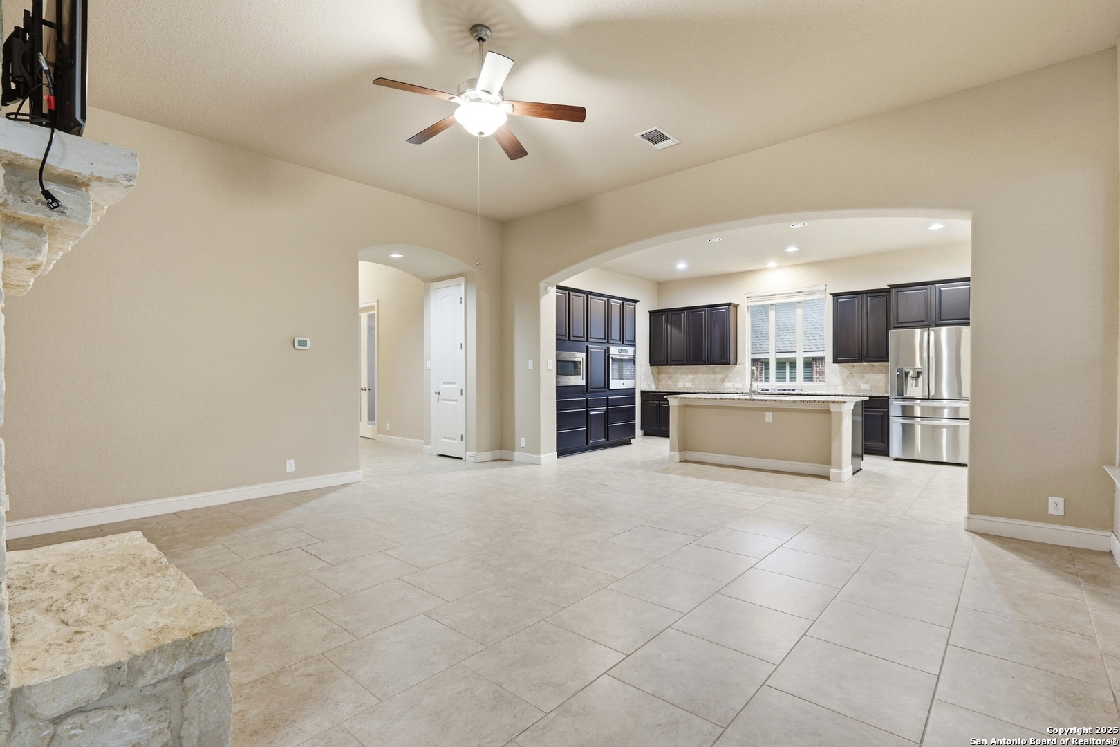 property viewer photo 11
