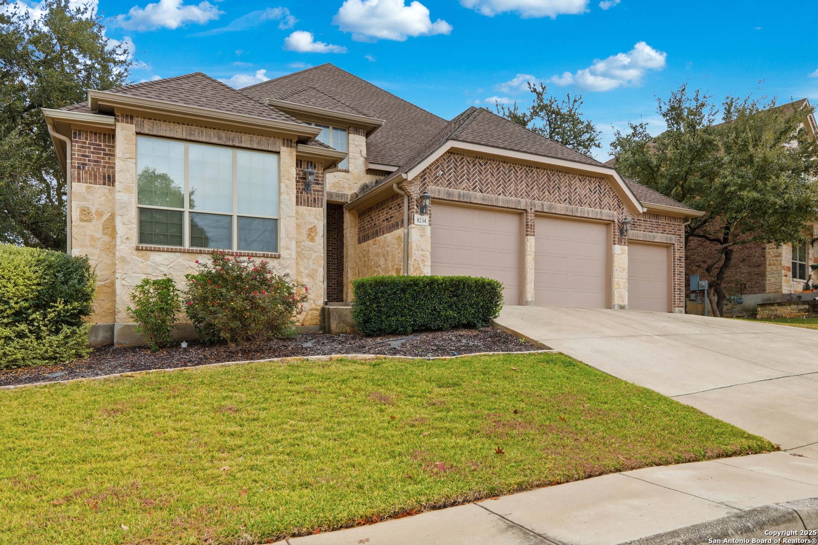 property viewer photo 2