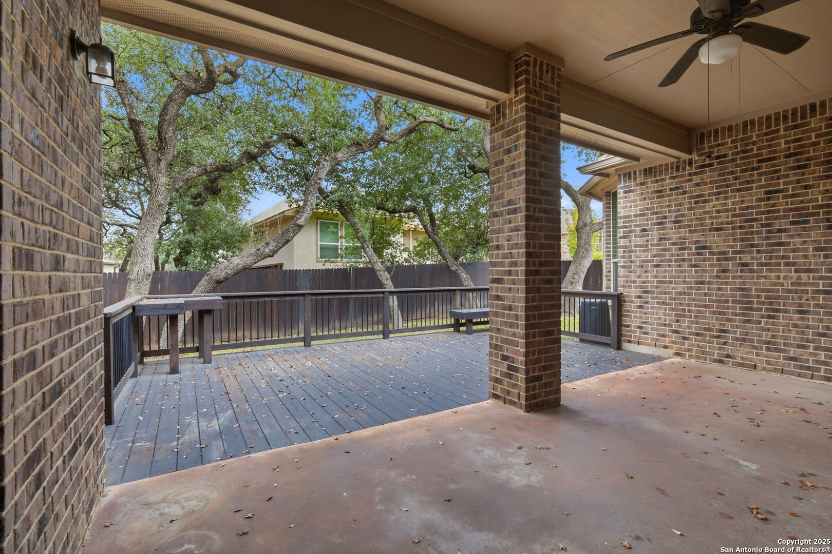 property viewer photo 26