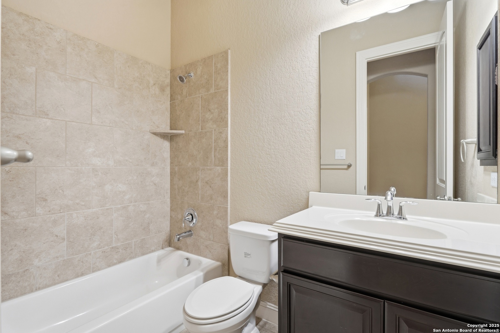 property viewer photo 7