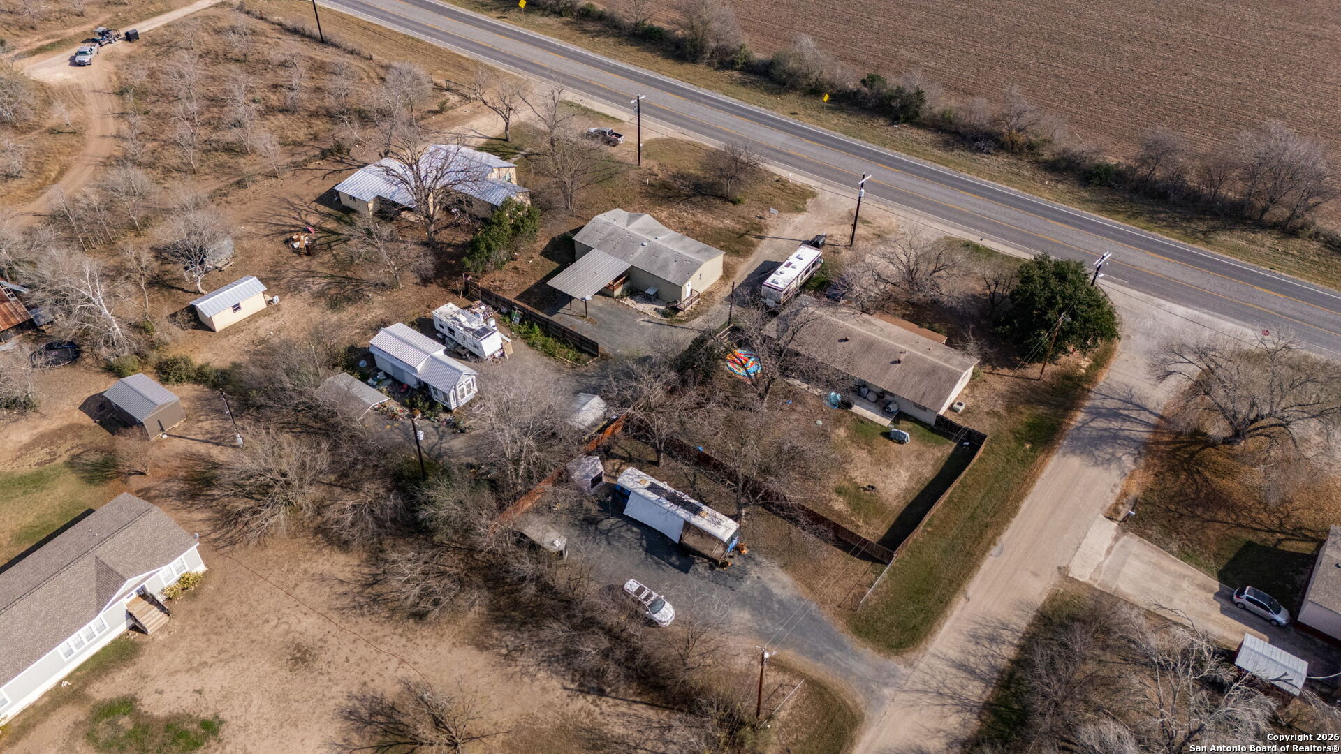 main property photo 14
