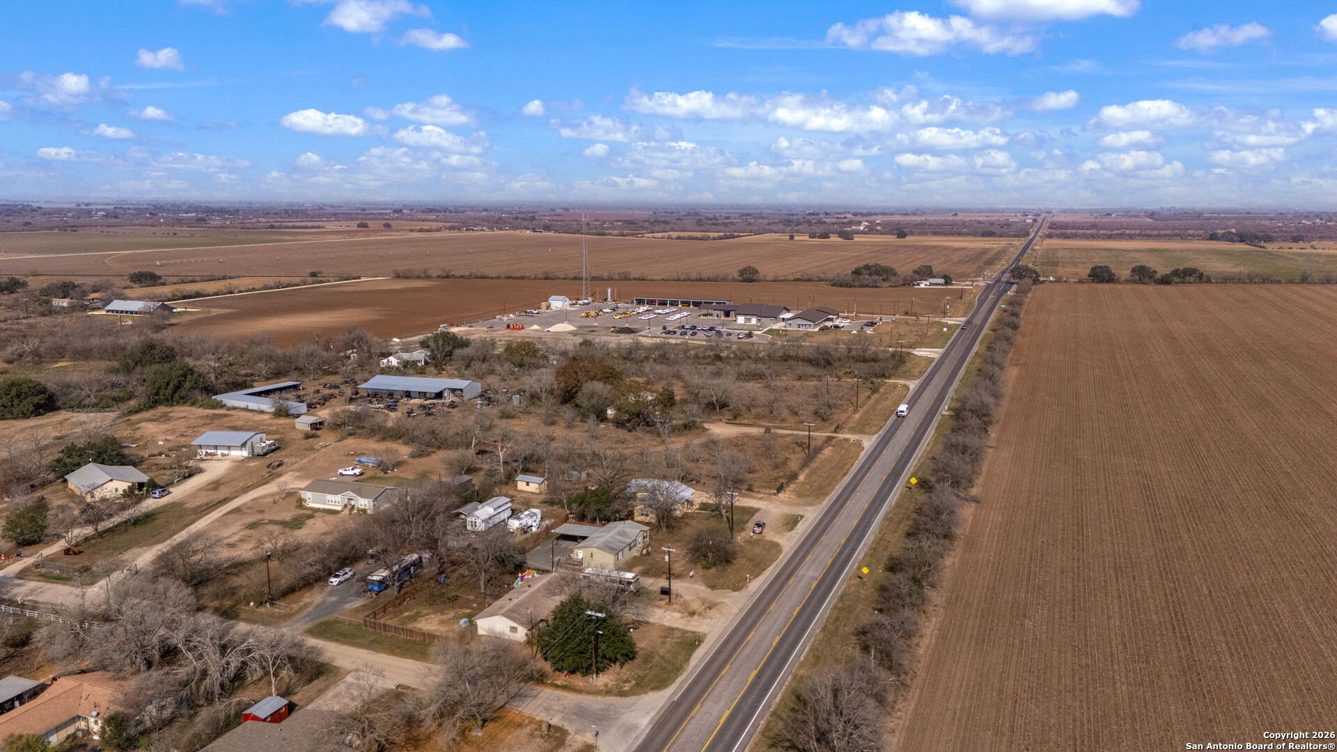 main property photo 5