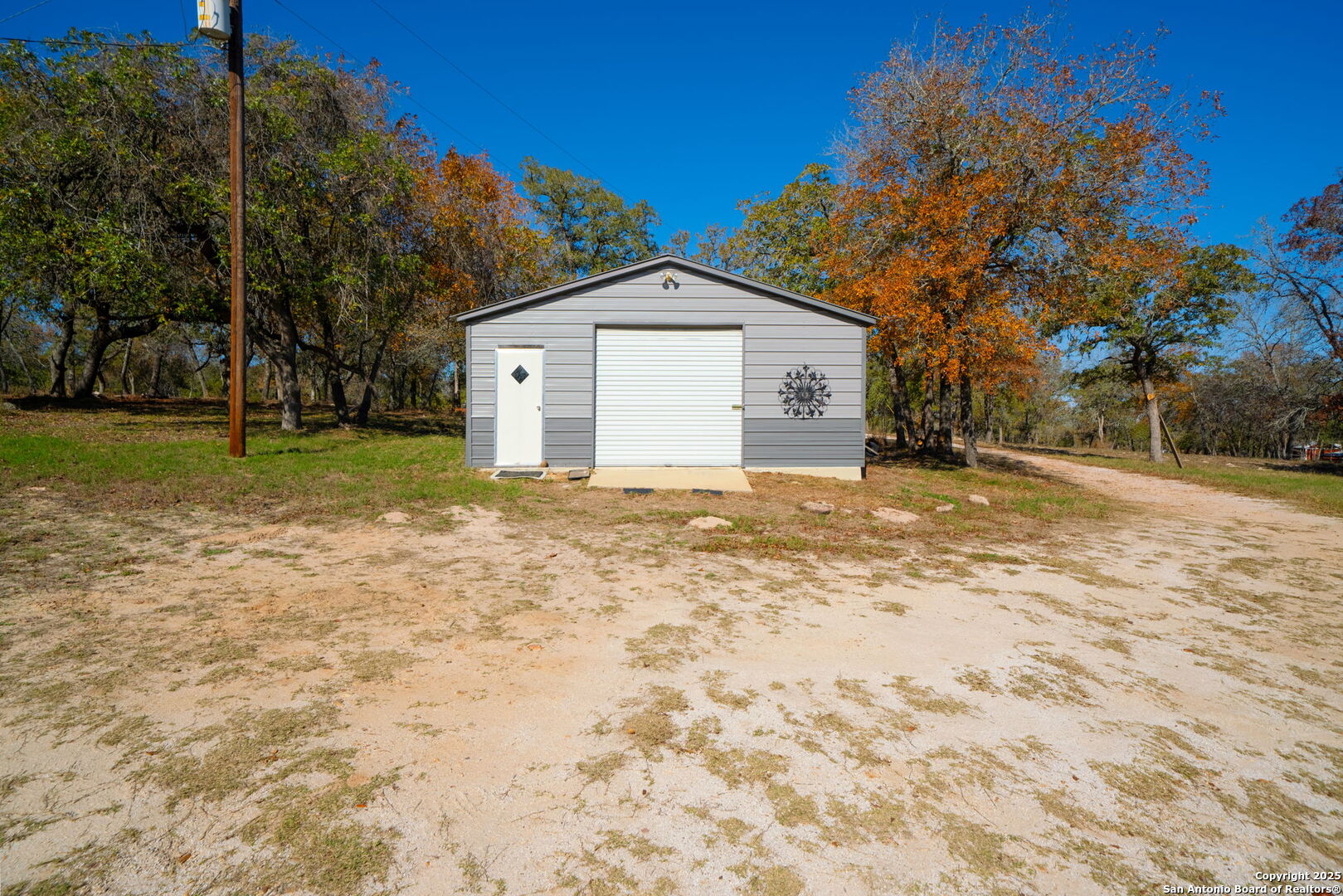 main property photo 26