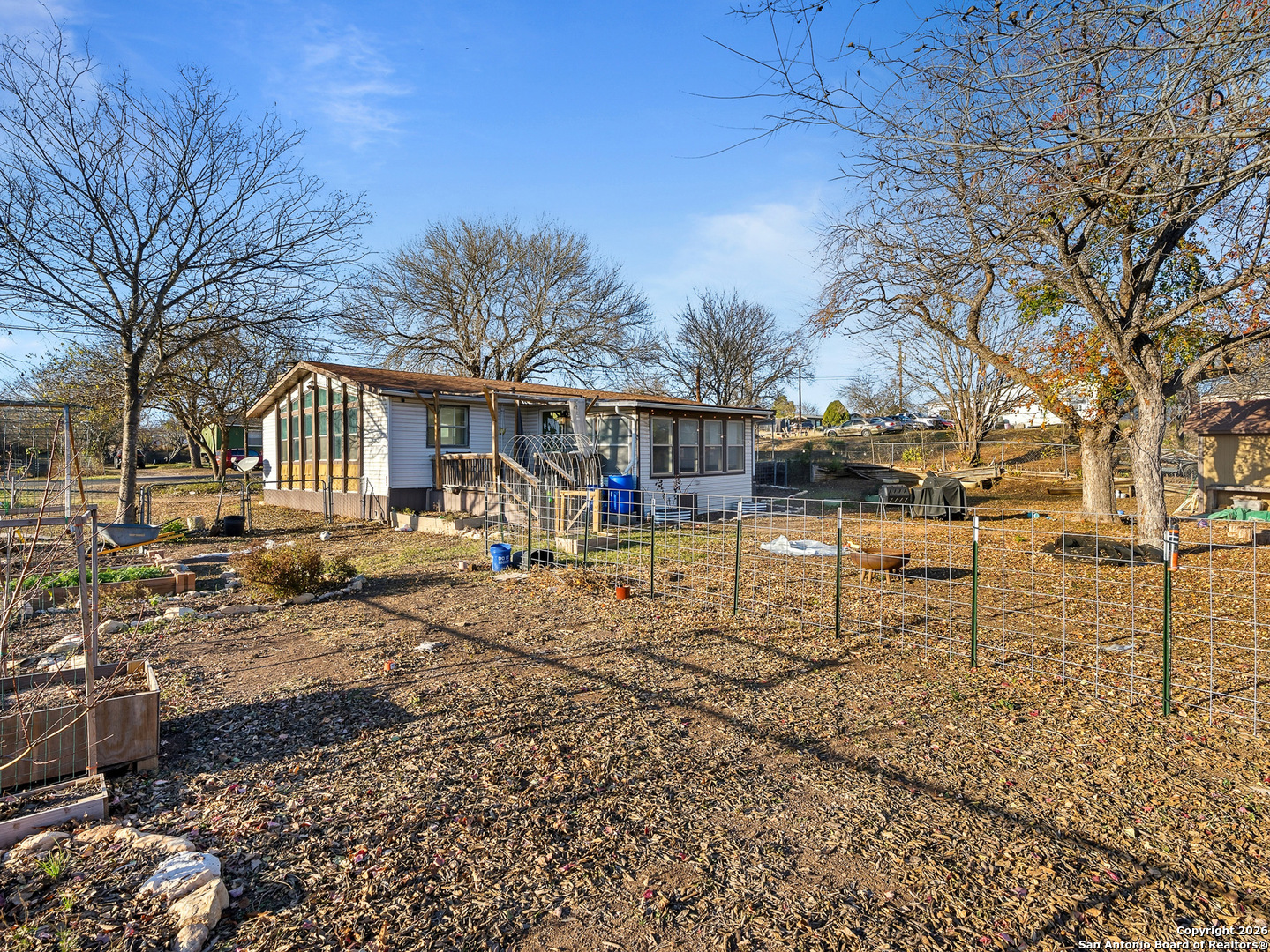 main property photo 24