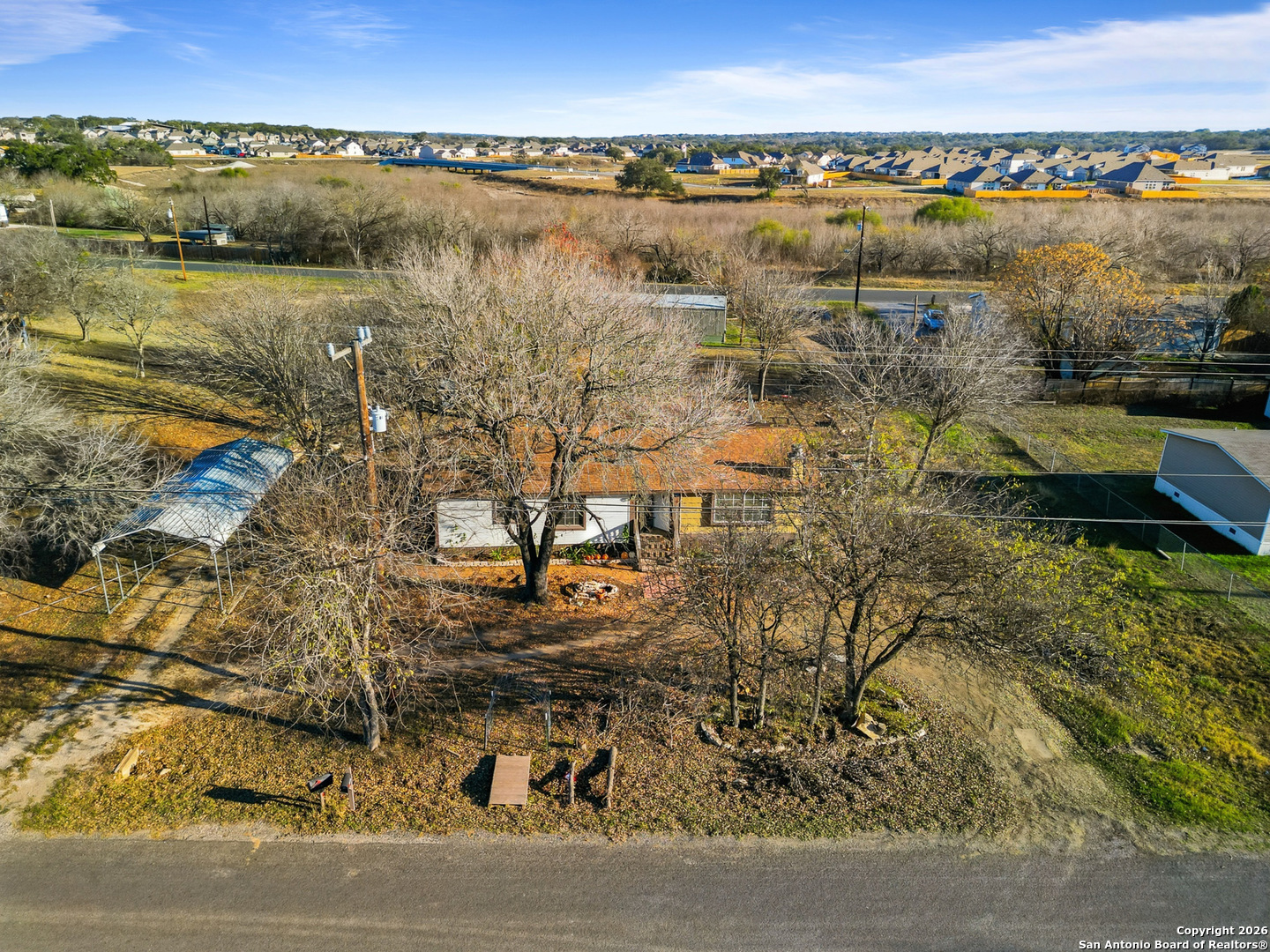 main property photo 30