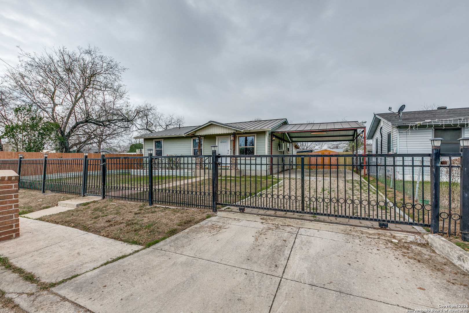 main property photo 2