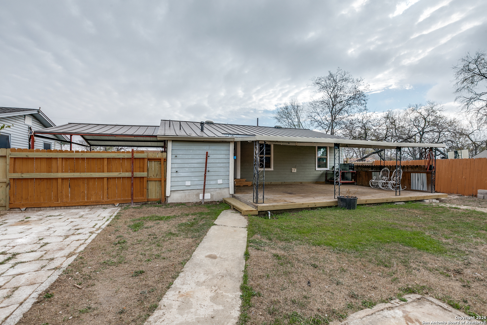 main property photo 23