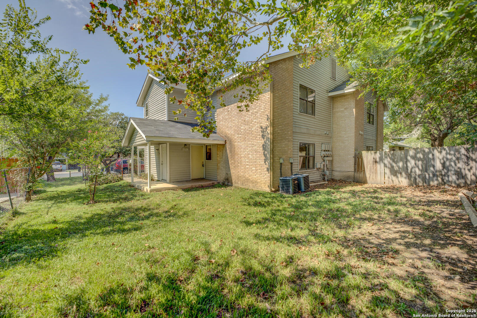 main property photo 14