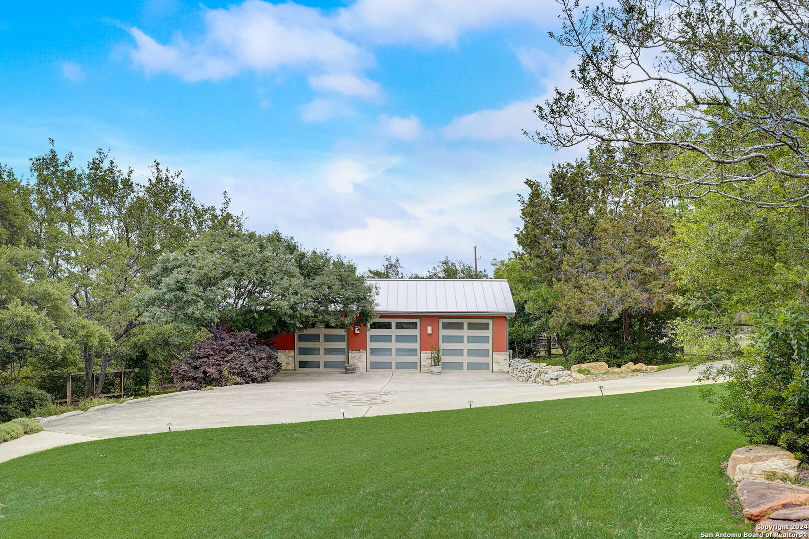 main property photo 48