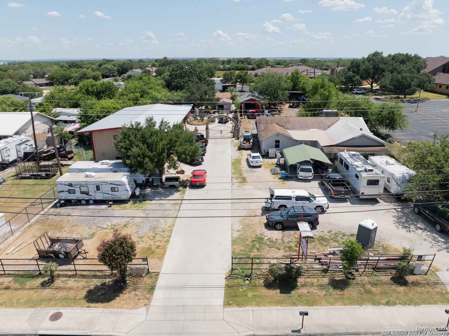 main property photo 17