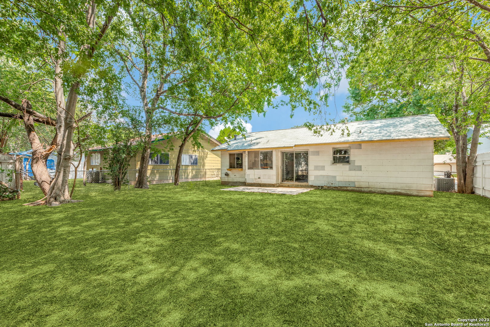 main property photo 9