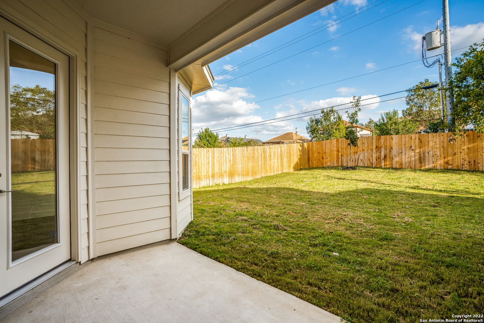 main property photo 23