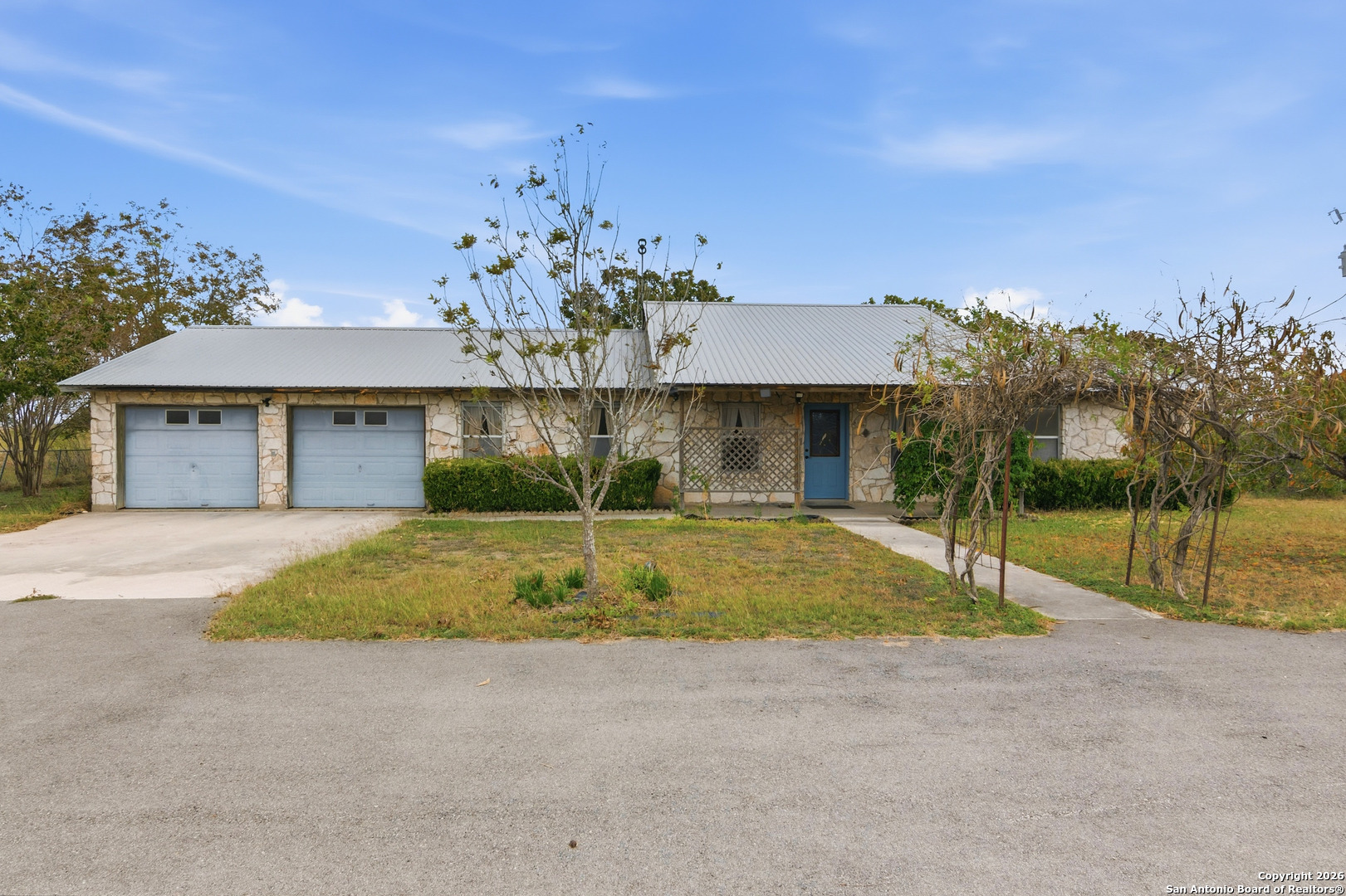 main property photo 2