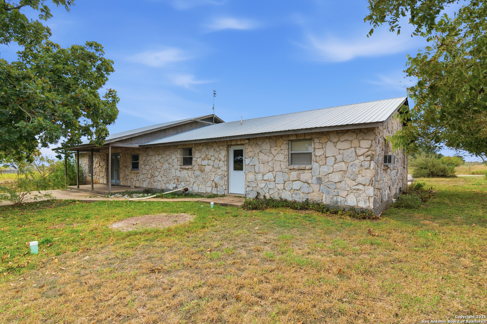 main property photo 37