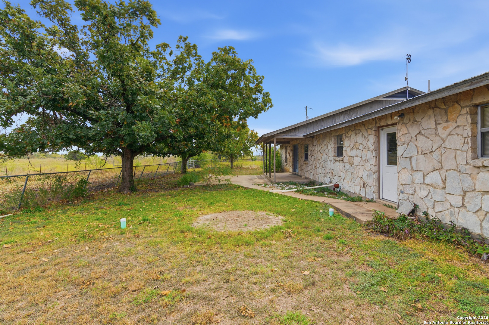 main property photo 38