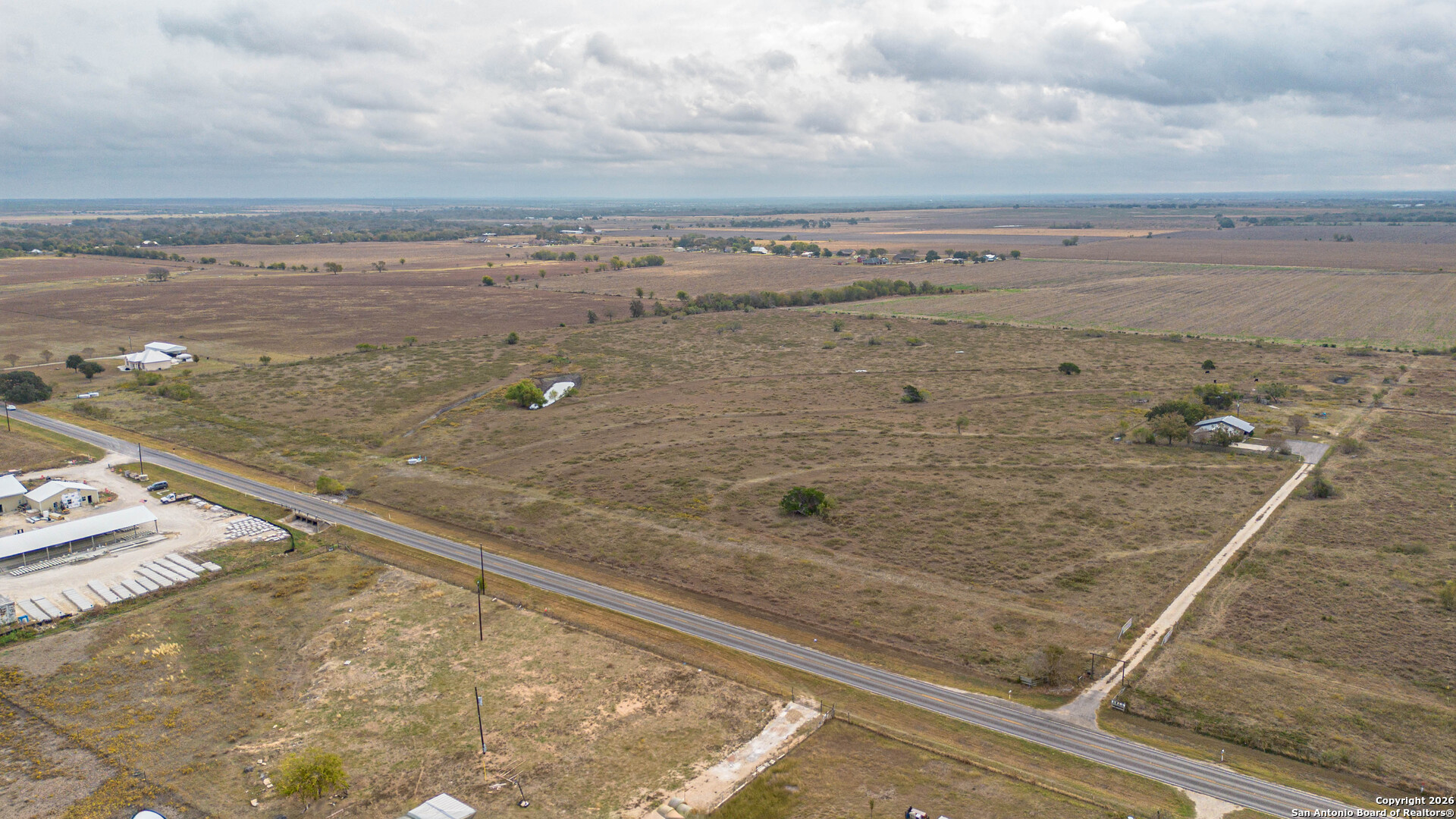 main property photo 41