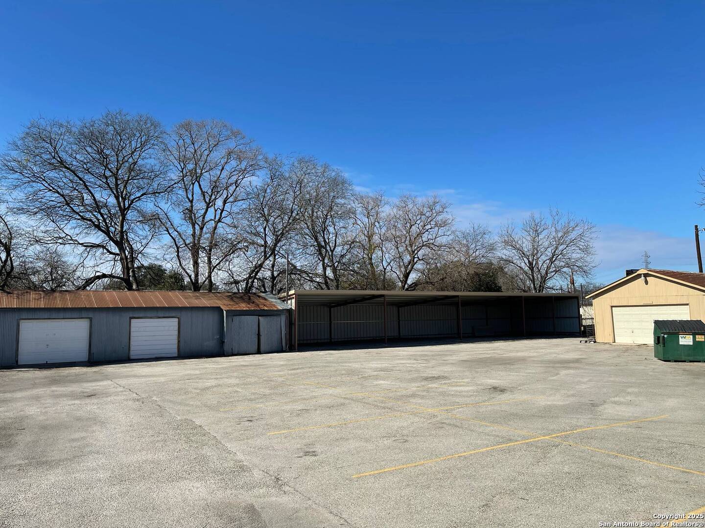 main property photo 6