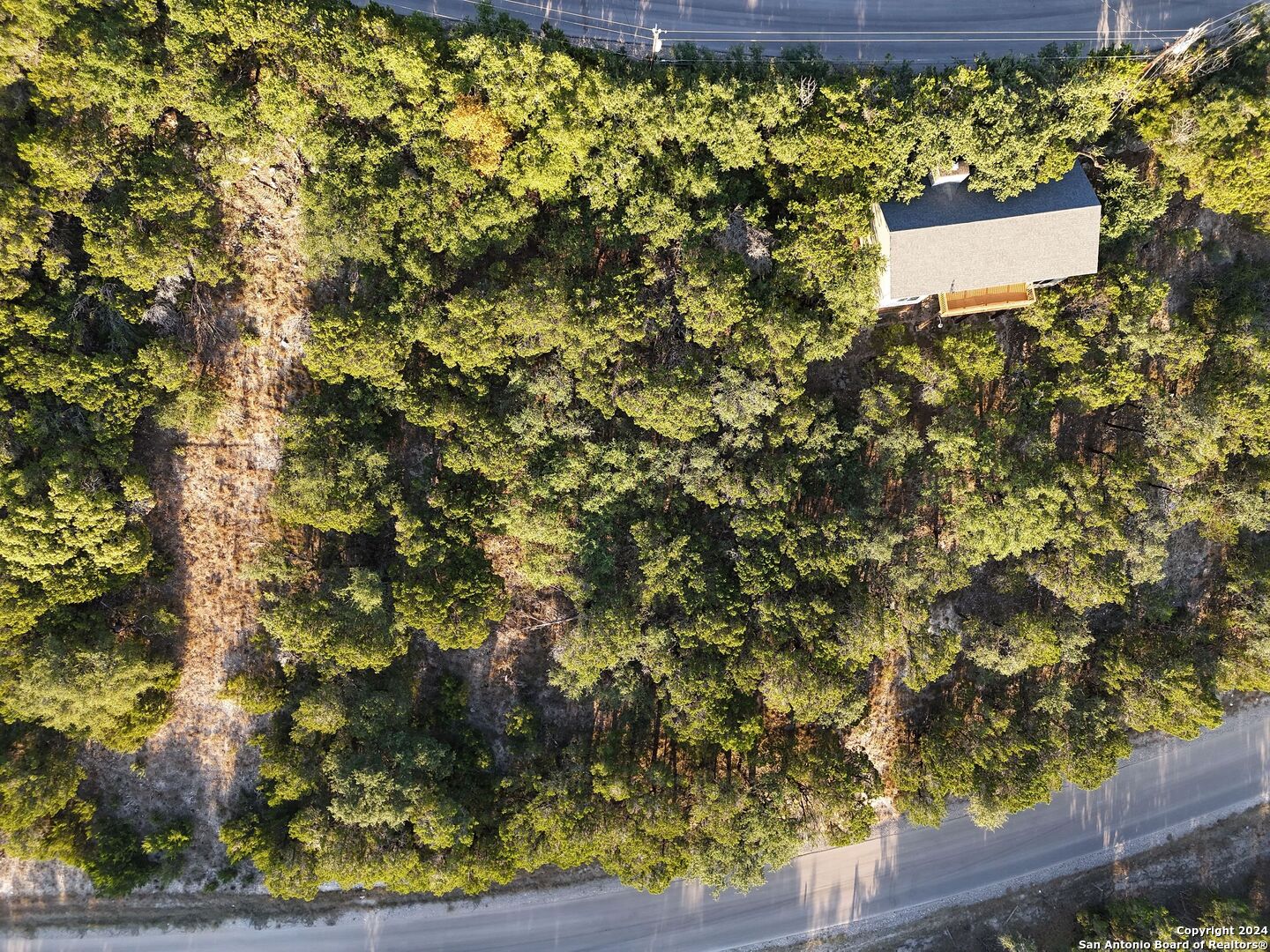 main property photo 17