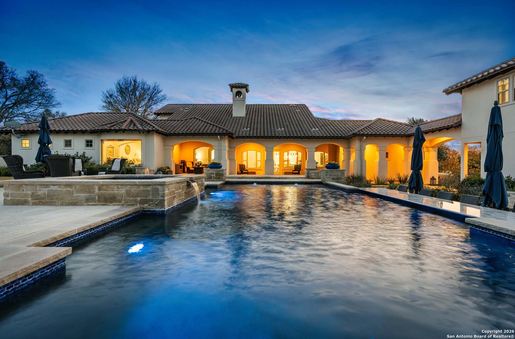 main property photo 11