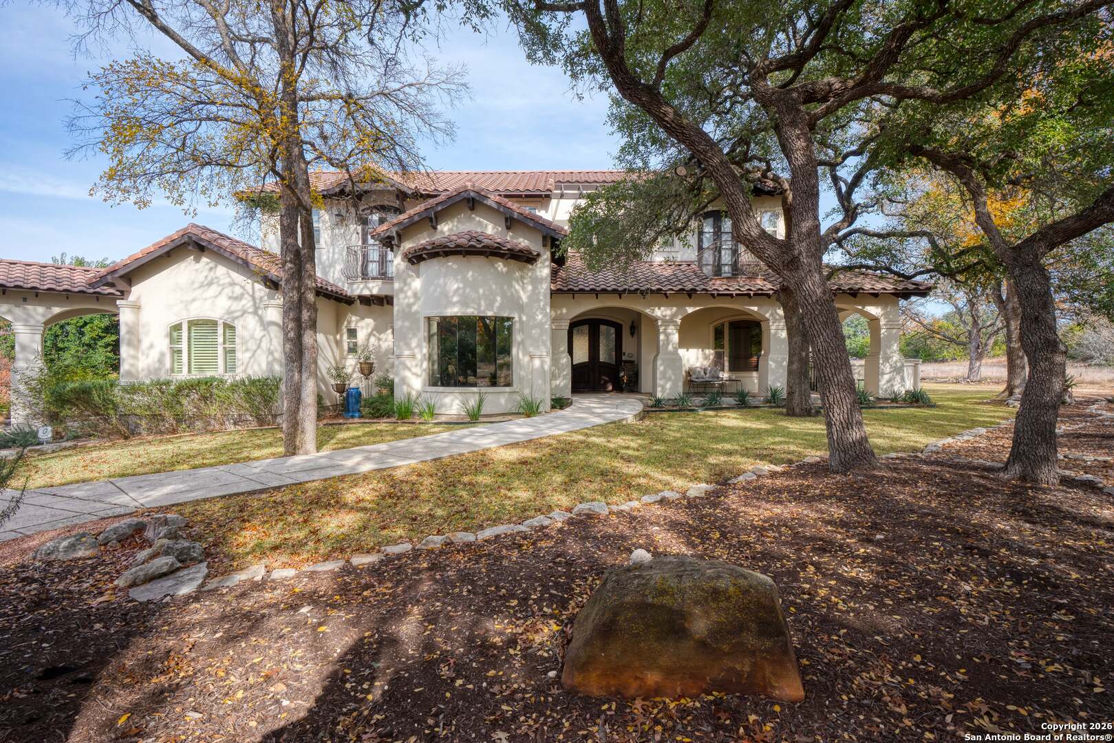 main property photo 14