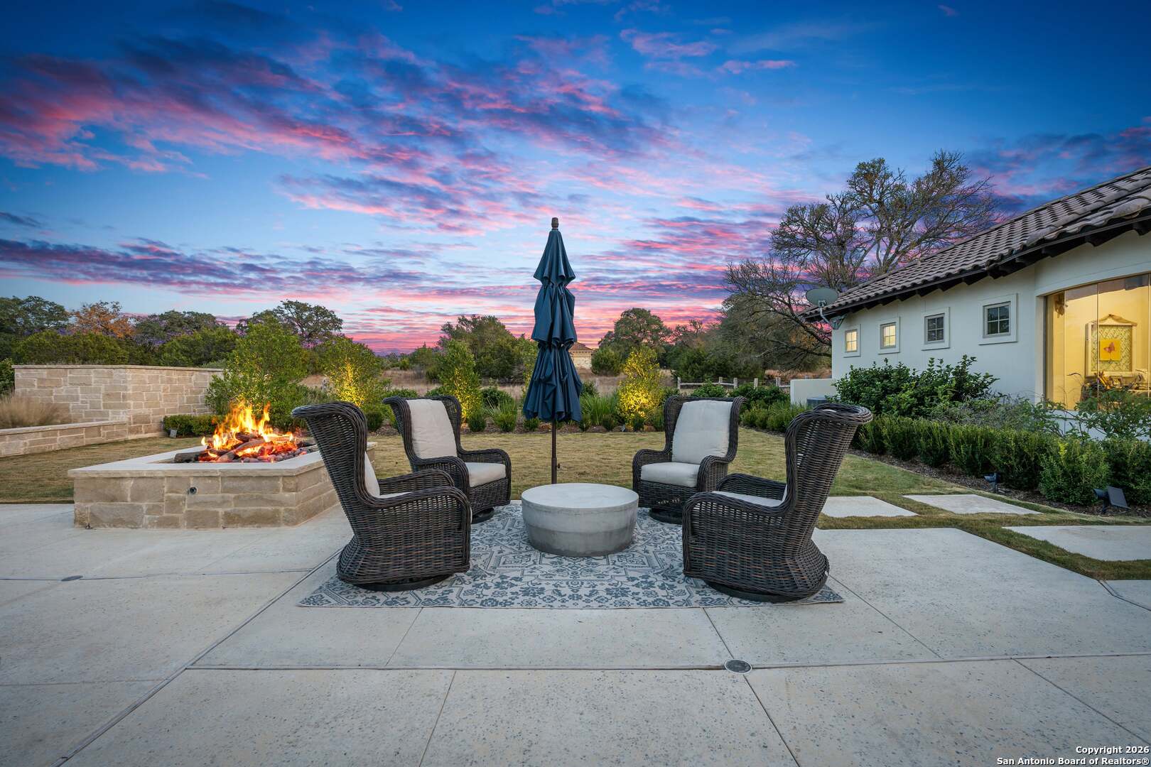 main property photo 8