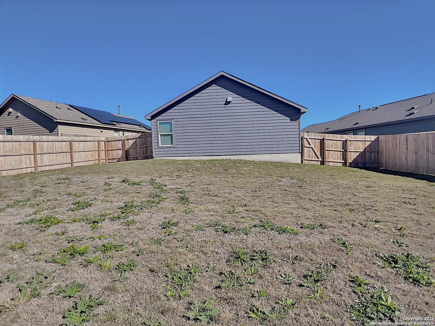 main property photo 22