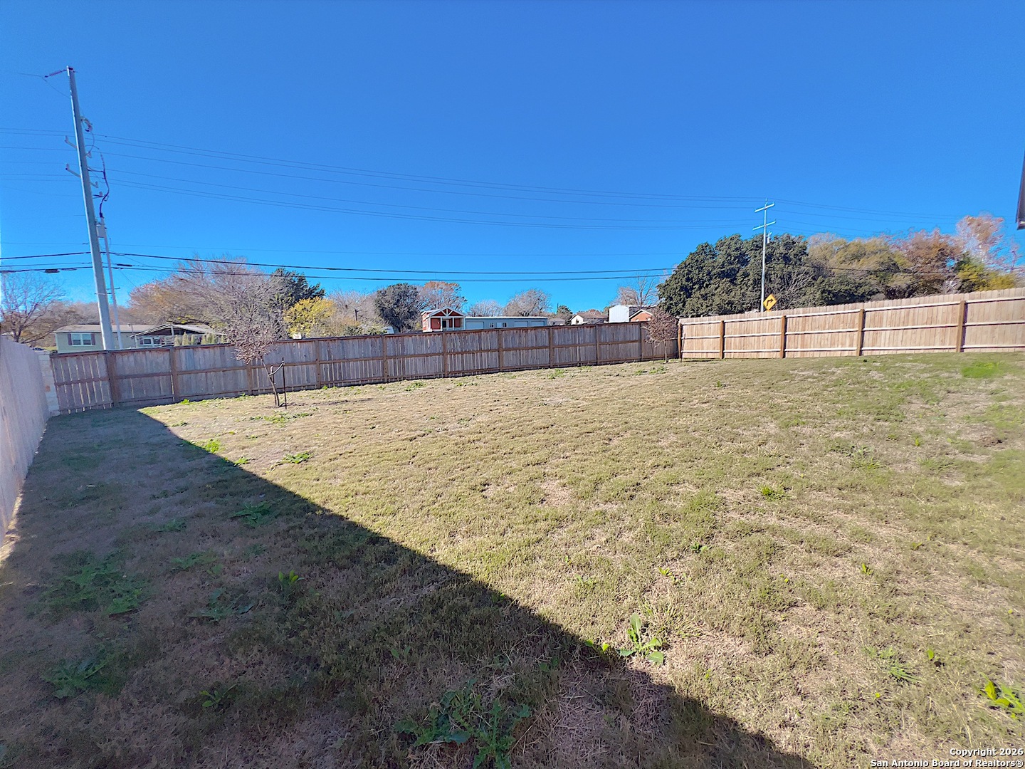 main property photo 23