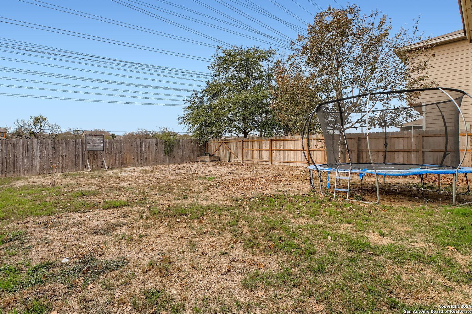 main property photo 27