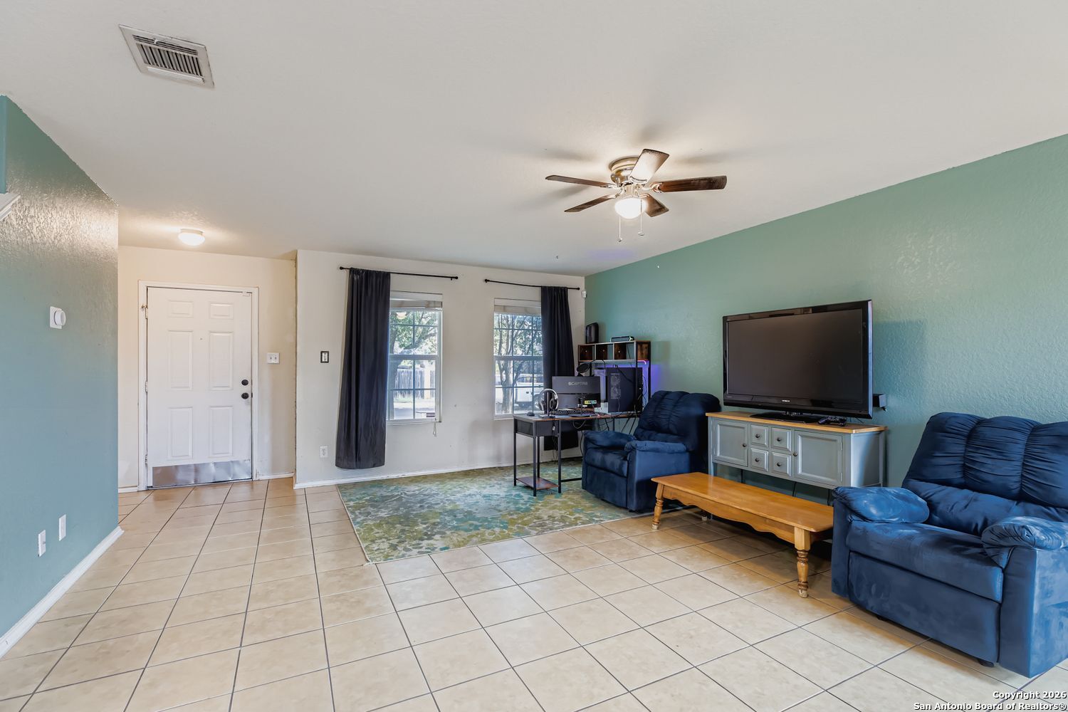 main property photo 5