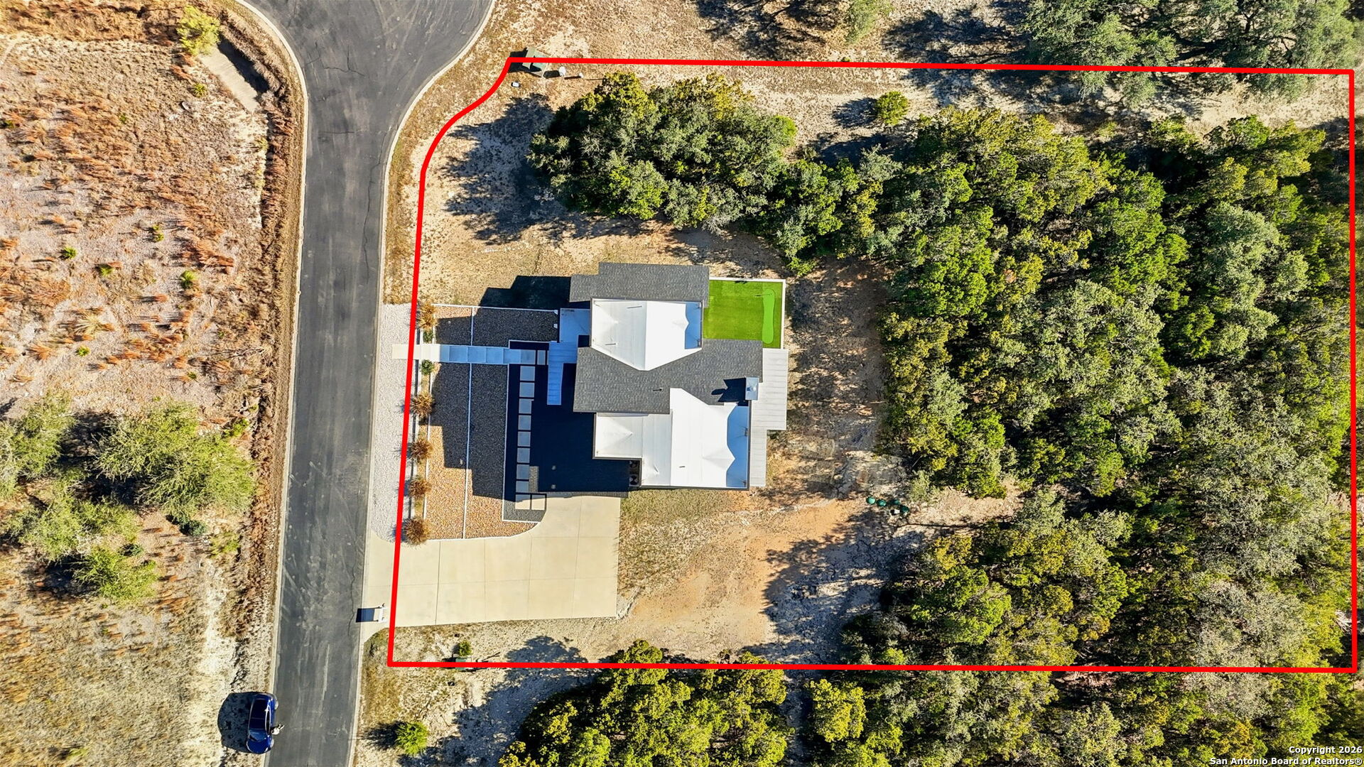 main property photo 41