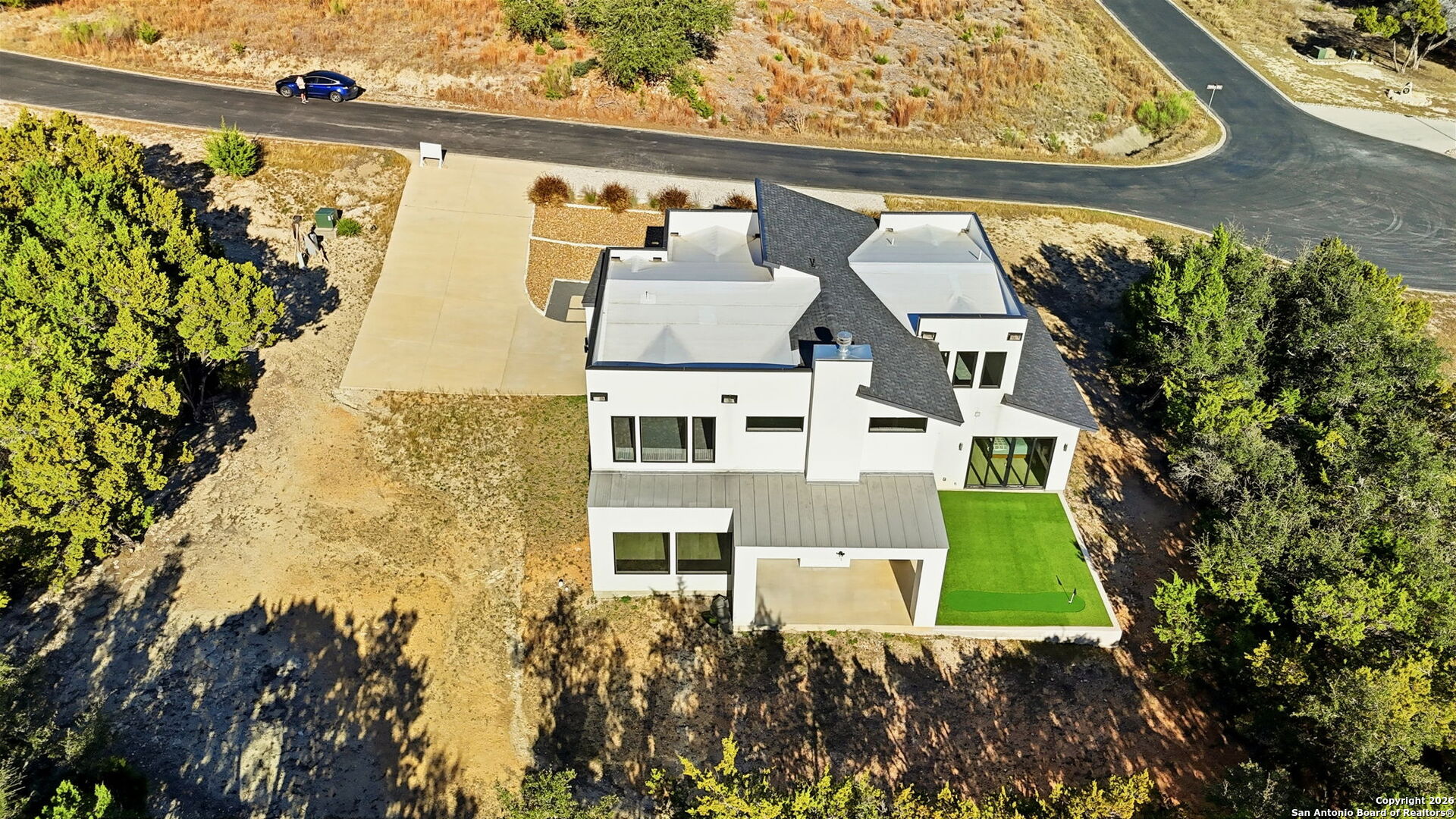 main property photo 43