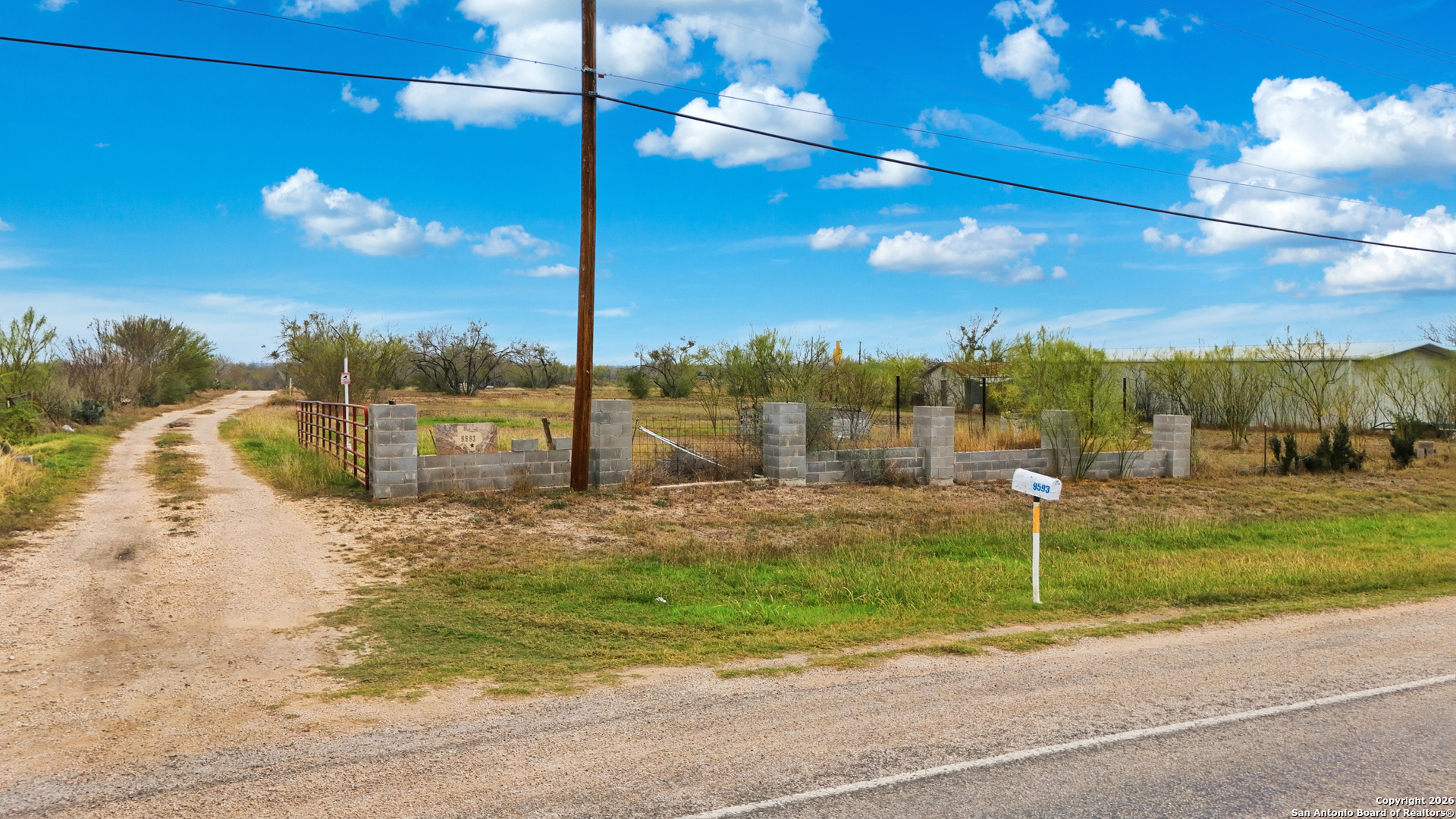 main property photo 15