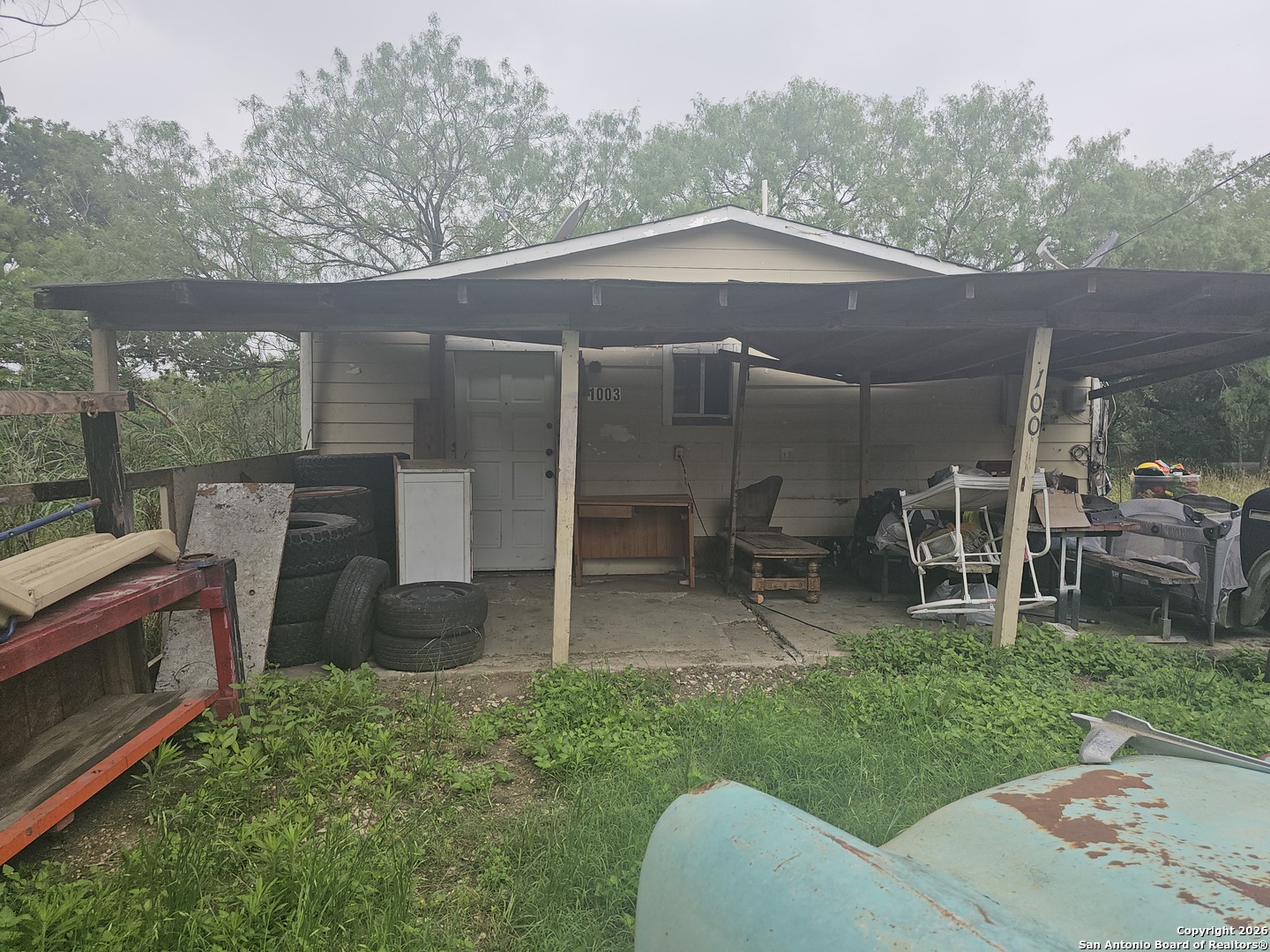 main property photo 13