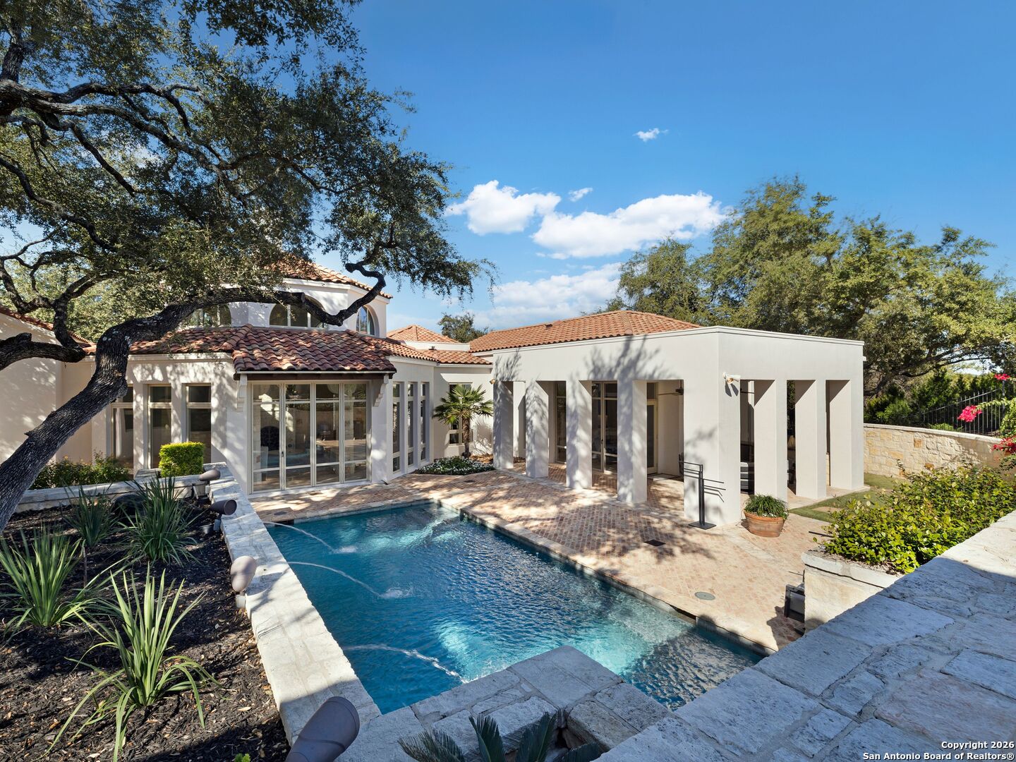 main property photo 50