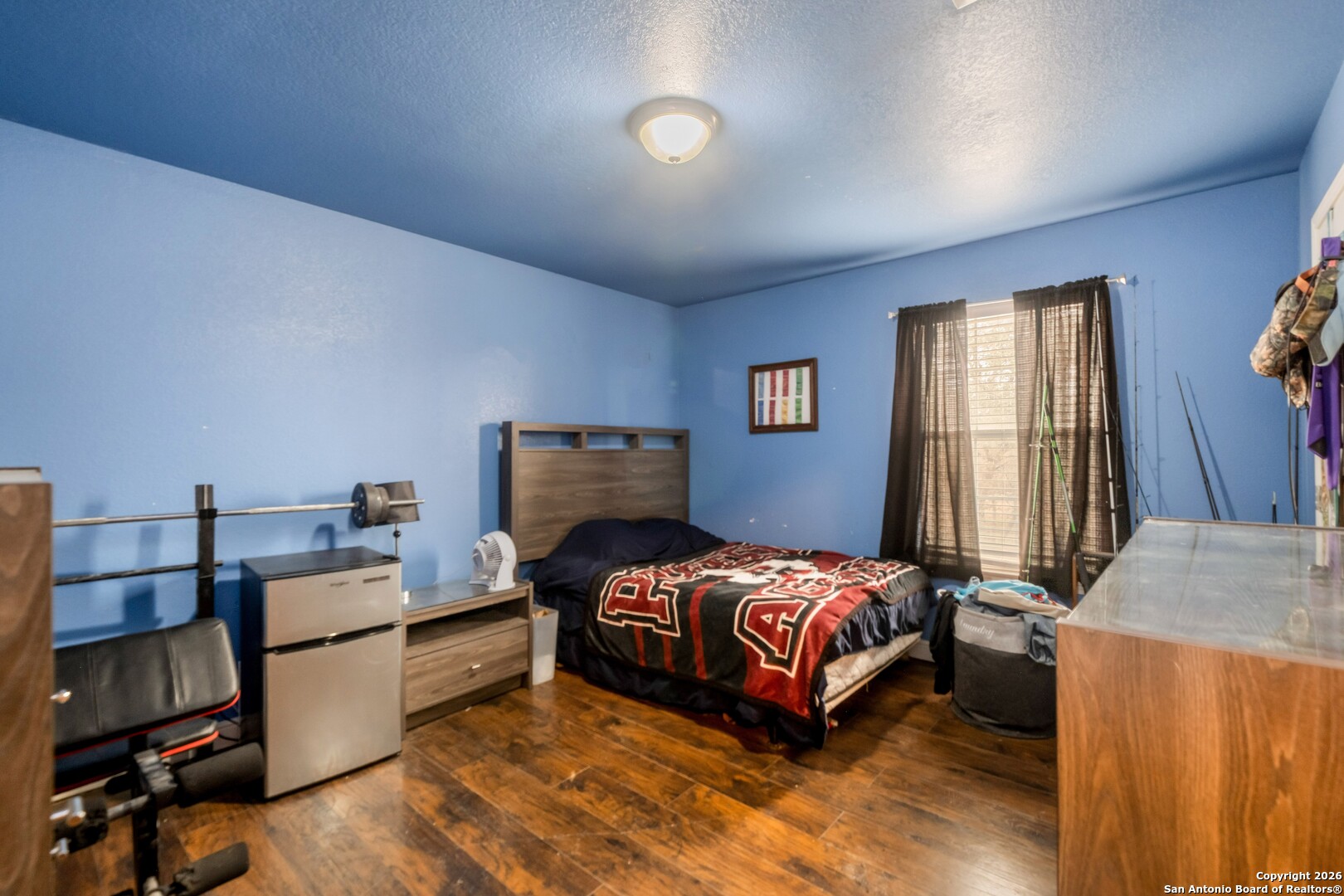 main property photo 25
