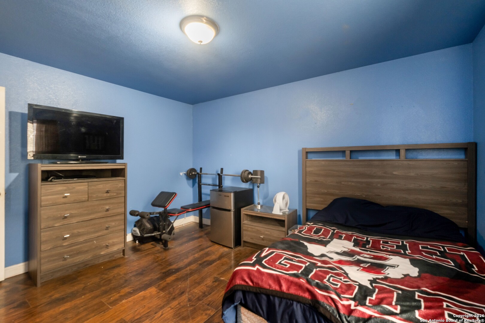 main property photo 26