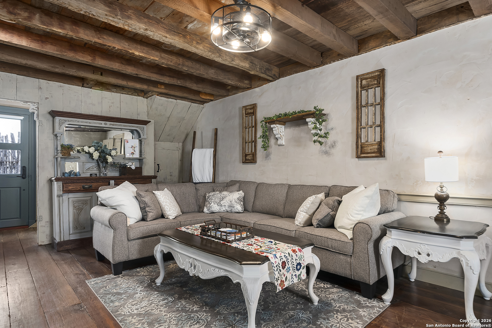 main property photo 6