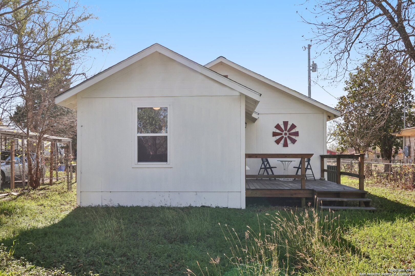 main property photo 30