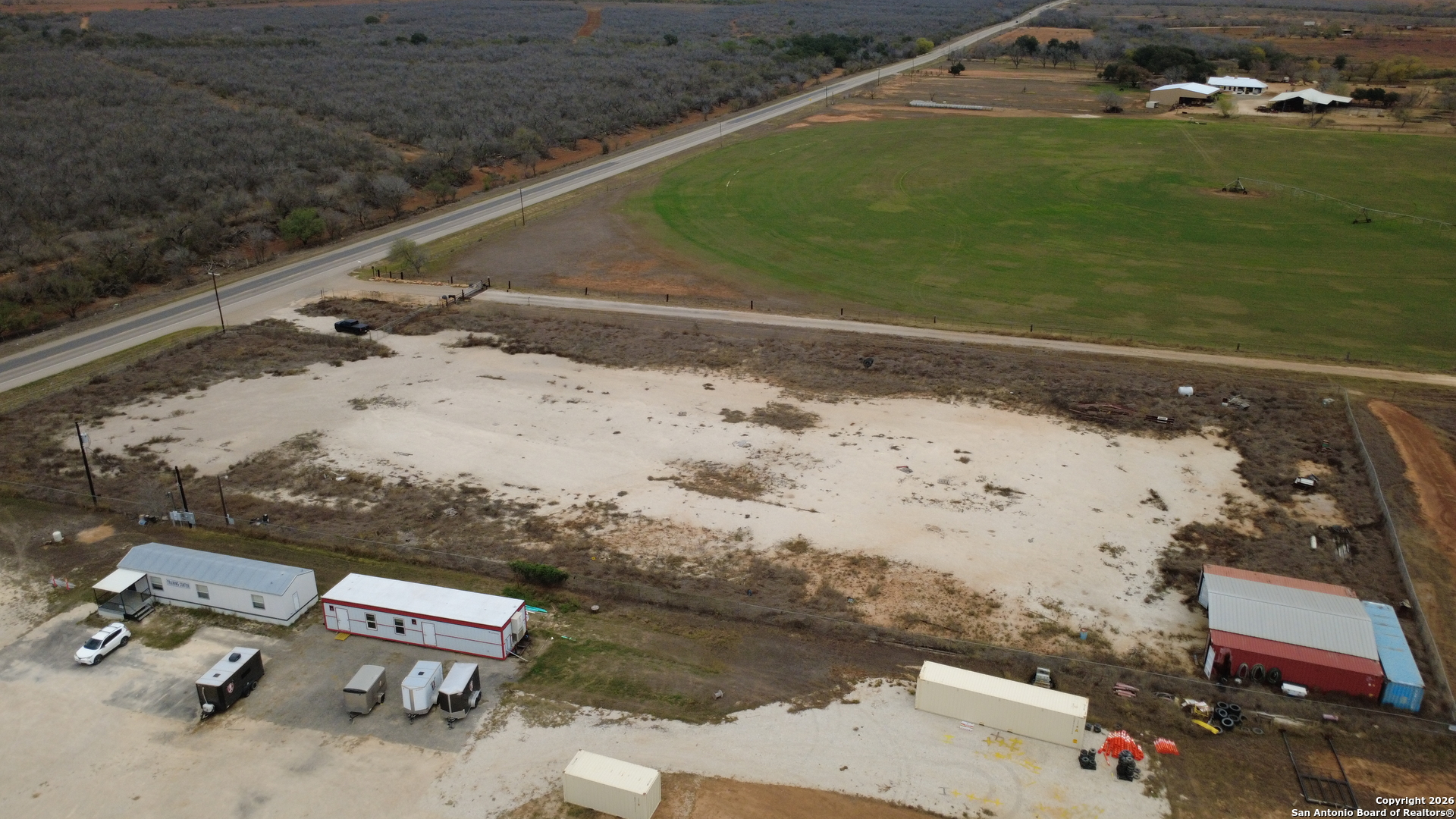 main property photo 3