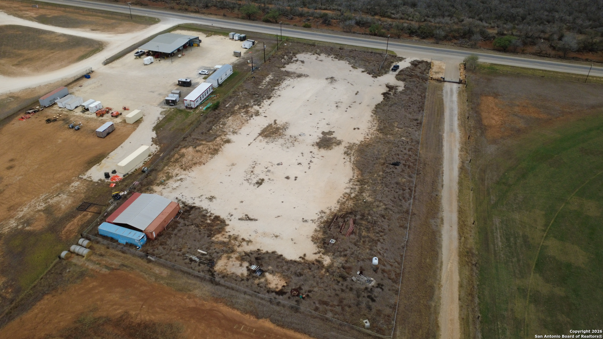 main property photo 5