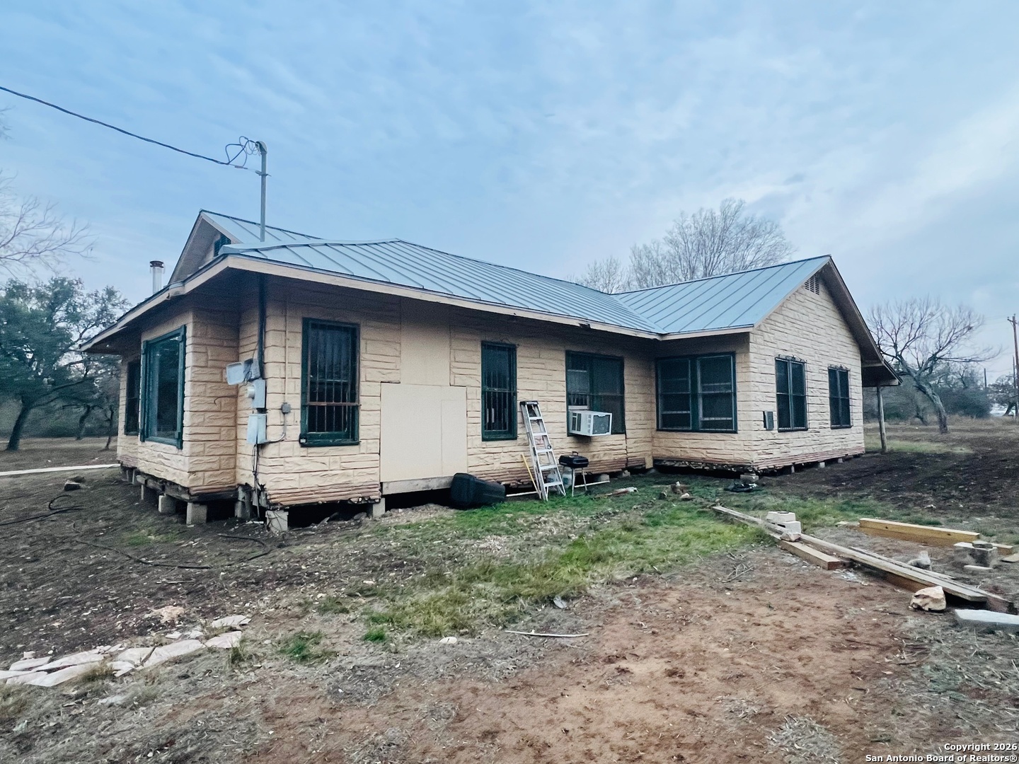 main property photo 2