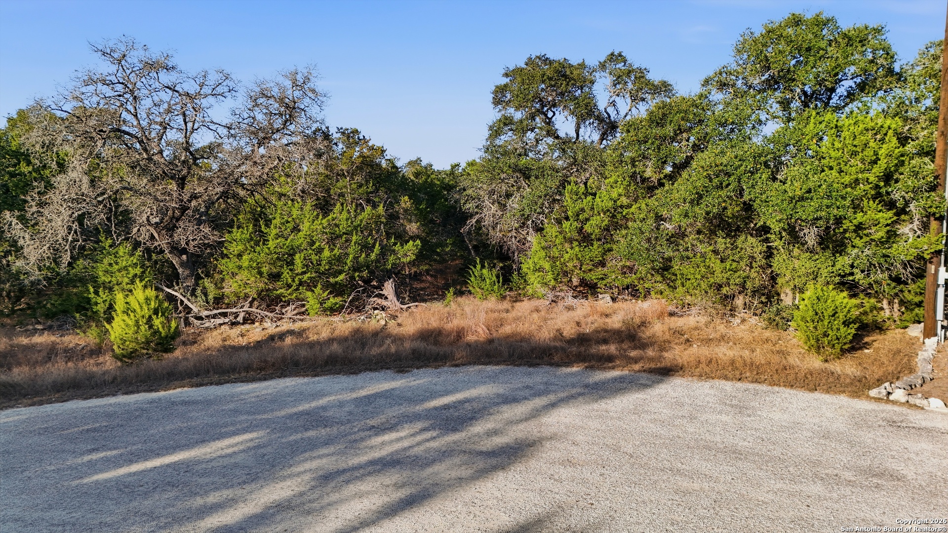 main property photo 22