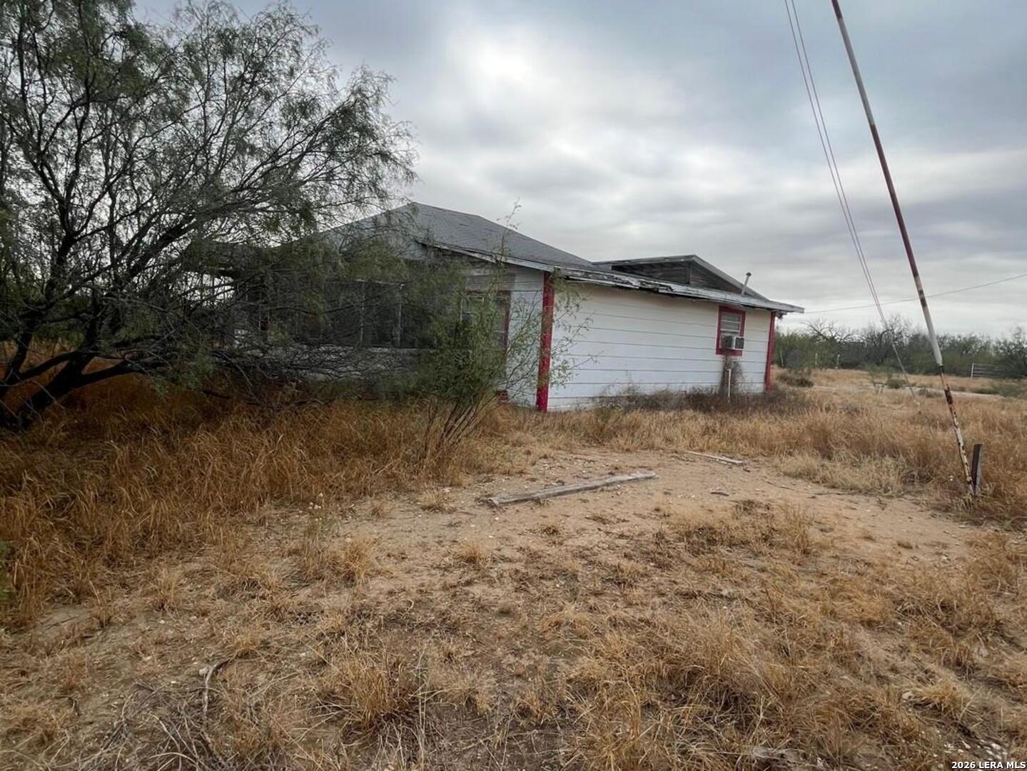 main property photo 8