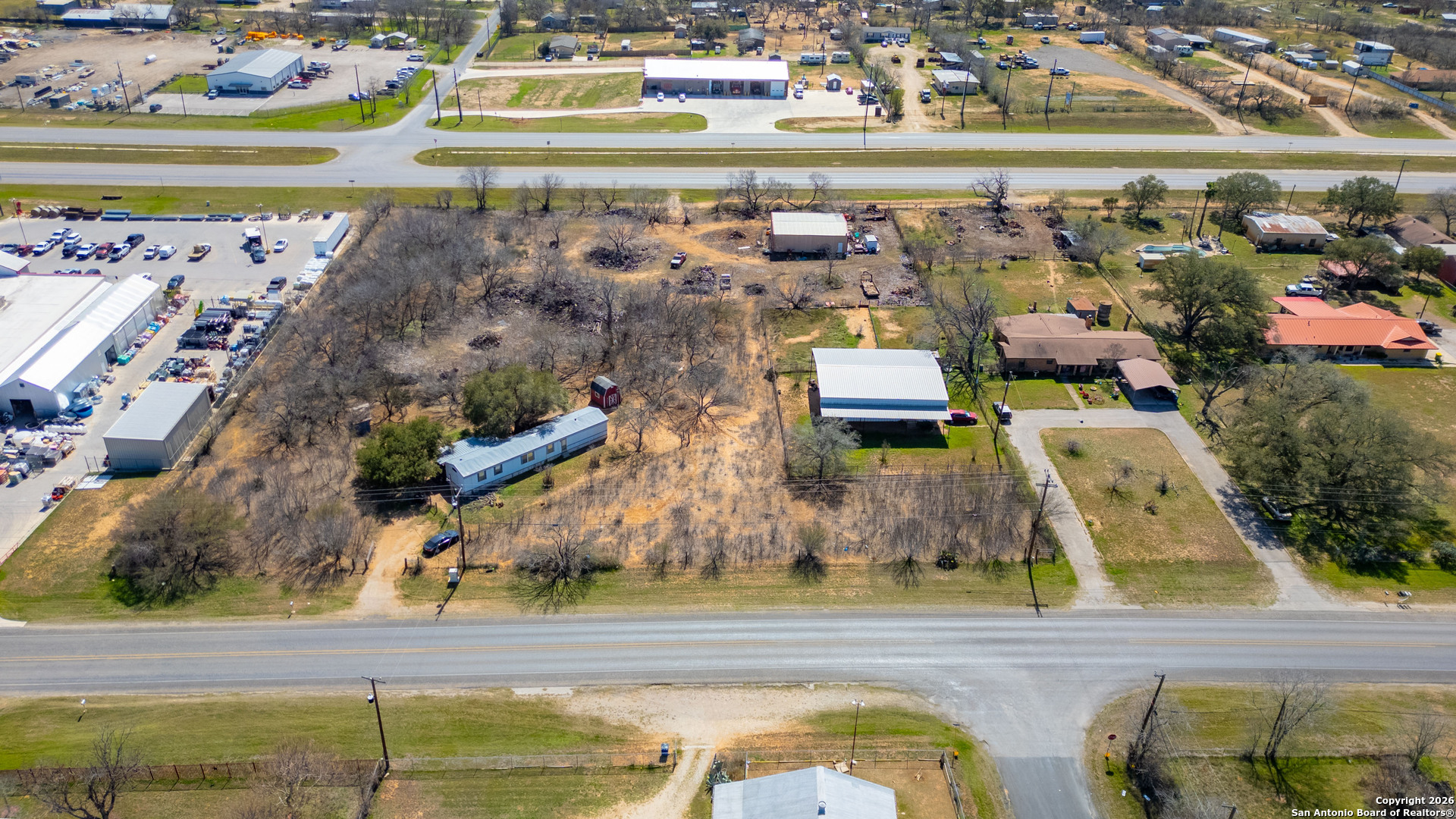 main property photo 3